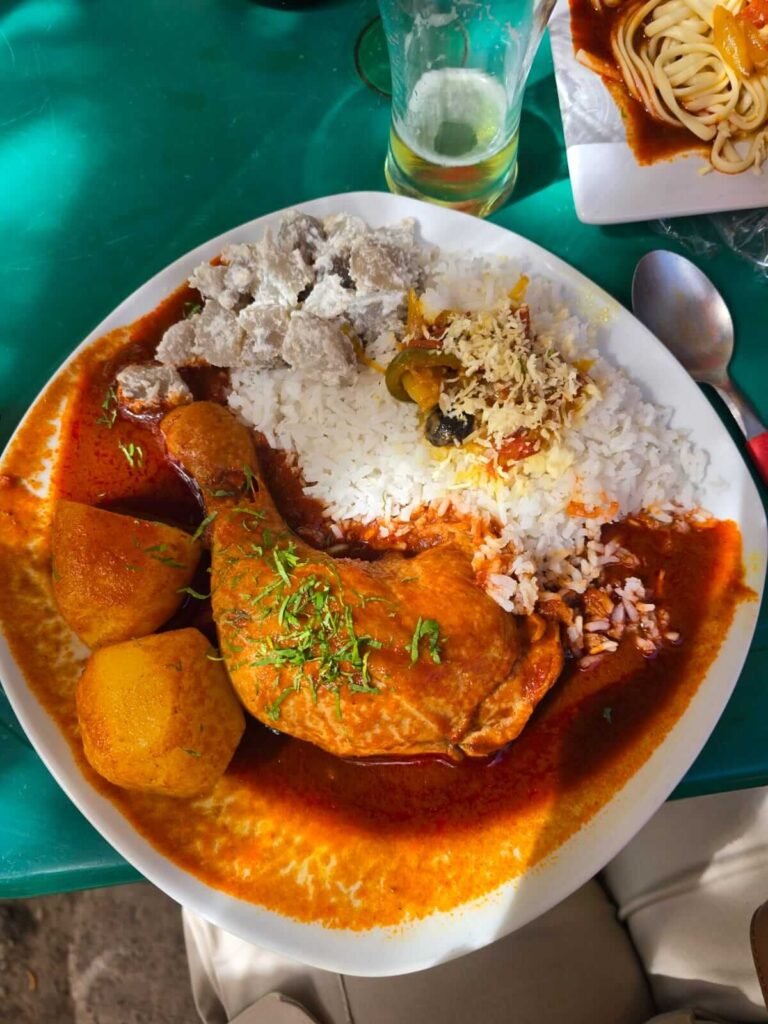 Rolos's Restaurant -COMIDA TIPICA - 