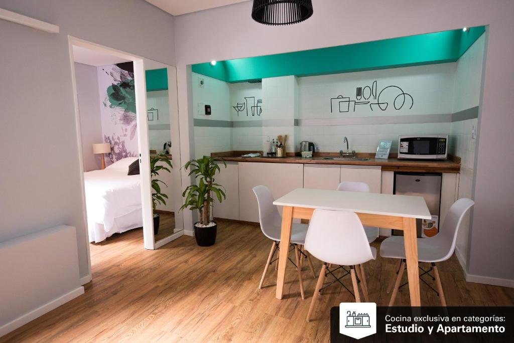 Apartamento com cozinha completa Buenos Aires hospedagem econômica CLH Rentals por menos de R$300
