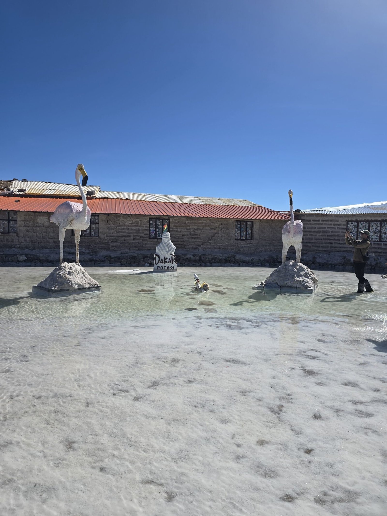 Esculturas de sal e Hotel de Sal Playa Blanca