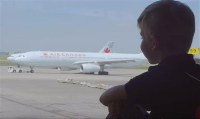 Air Canada adia retomada de voos para a noite de segunda-feira após orientação do sindicato - Imagem do artigo original