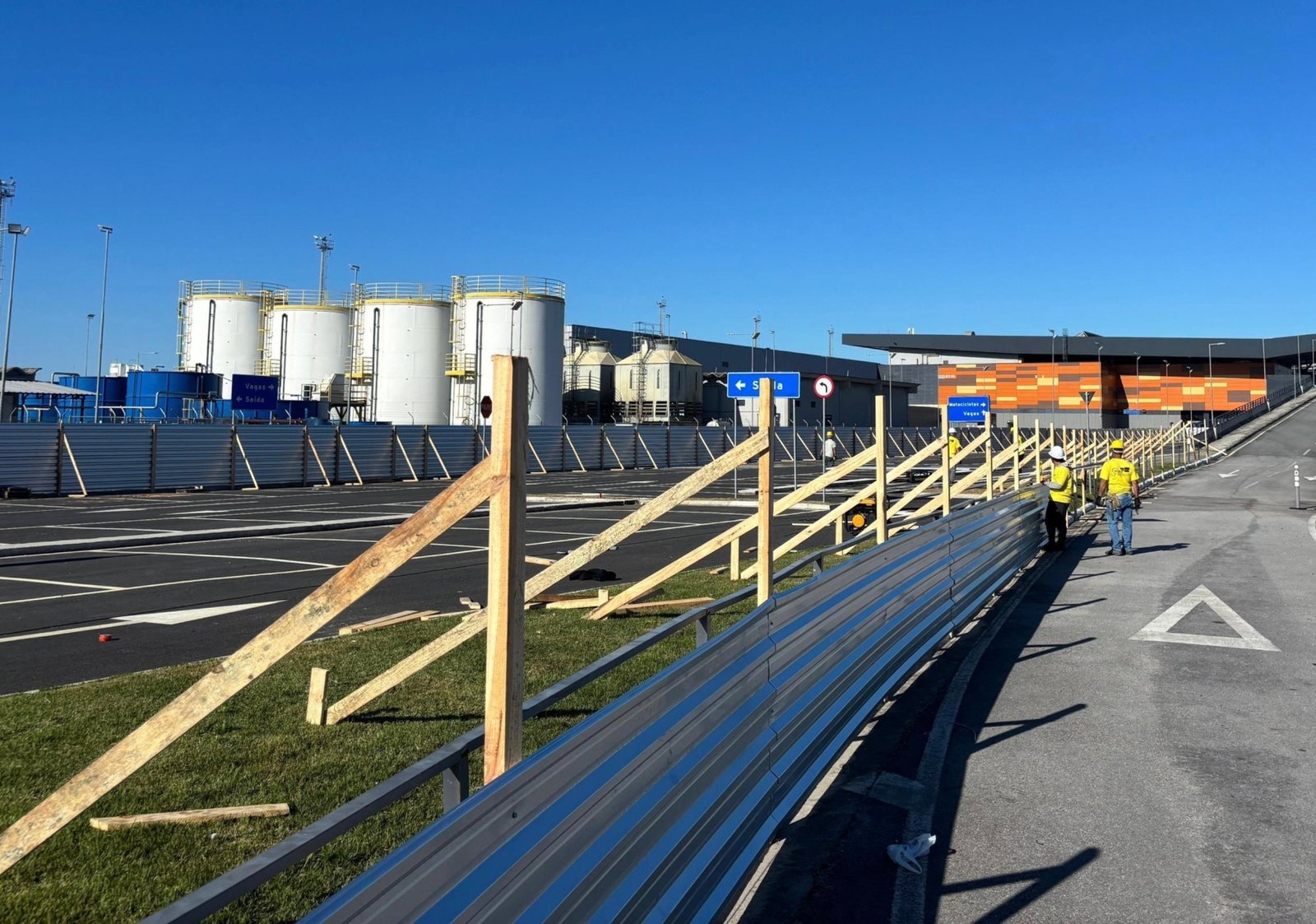 Floripa Airport inicia construção de terminal intermodal e amplia estacionamento para conclusão em 2025 - Imagem do artigo original