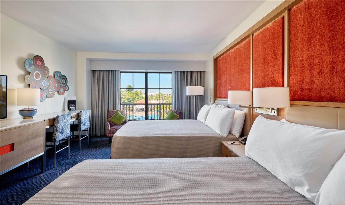 Hard Rock Hotel da Universal Orlando finaliza reforma de US$ 40 milhões com novo visual inspirado no pôr do sol da Califórnia - Imagem do artigo original