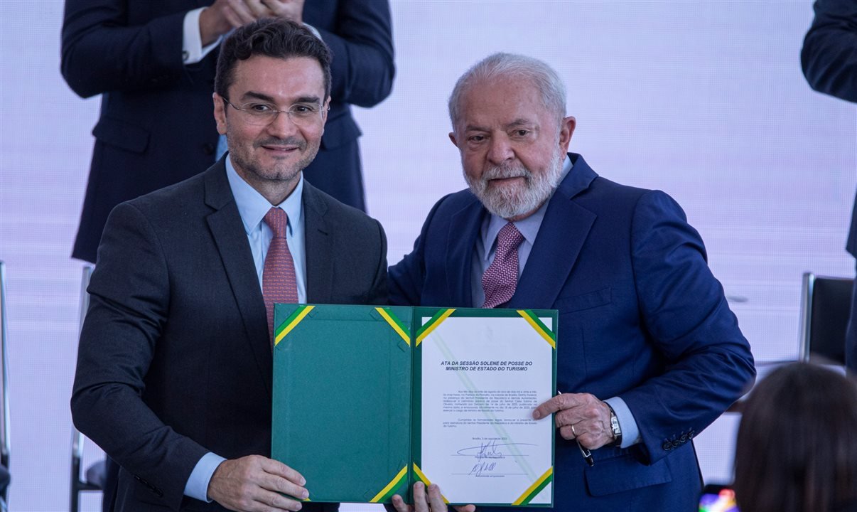 Lula e Celso Sabino discutem permanência no Ministério do Turismo após ordem do União Brasil - Imagem do artigo original