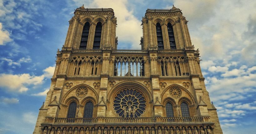 Torres da Notre-Dame voltam a receber visitantes seis anos após o incêndio - Imagem do artigo original