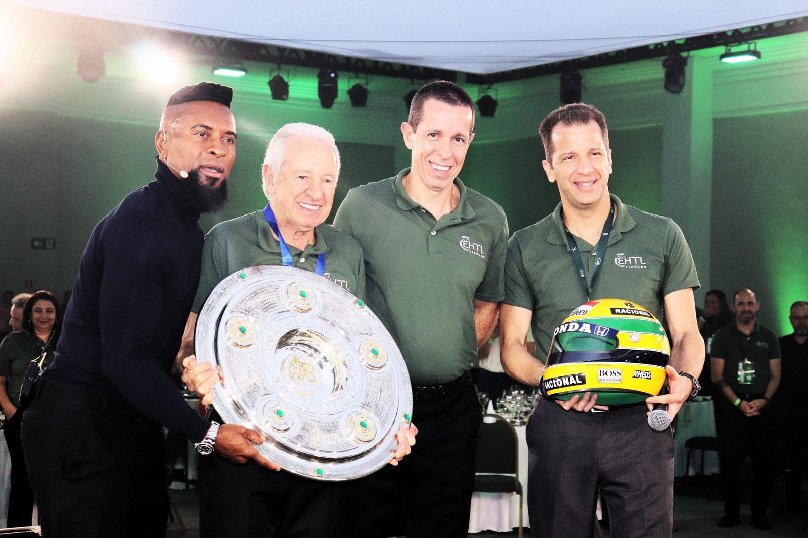 Mega Fam 2025 da EHTL Viagens inicia programação com palestra de Zé Roberto e jantar para 700 agentes em Foz do Iguaçu - Imagem do artigo