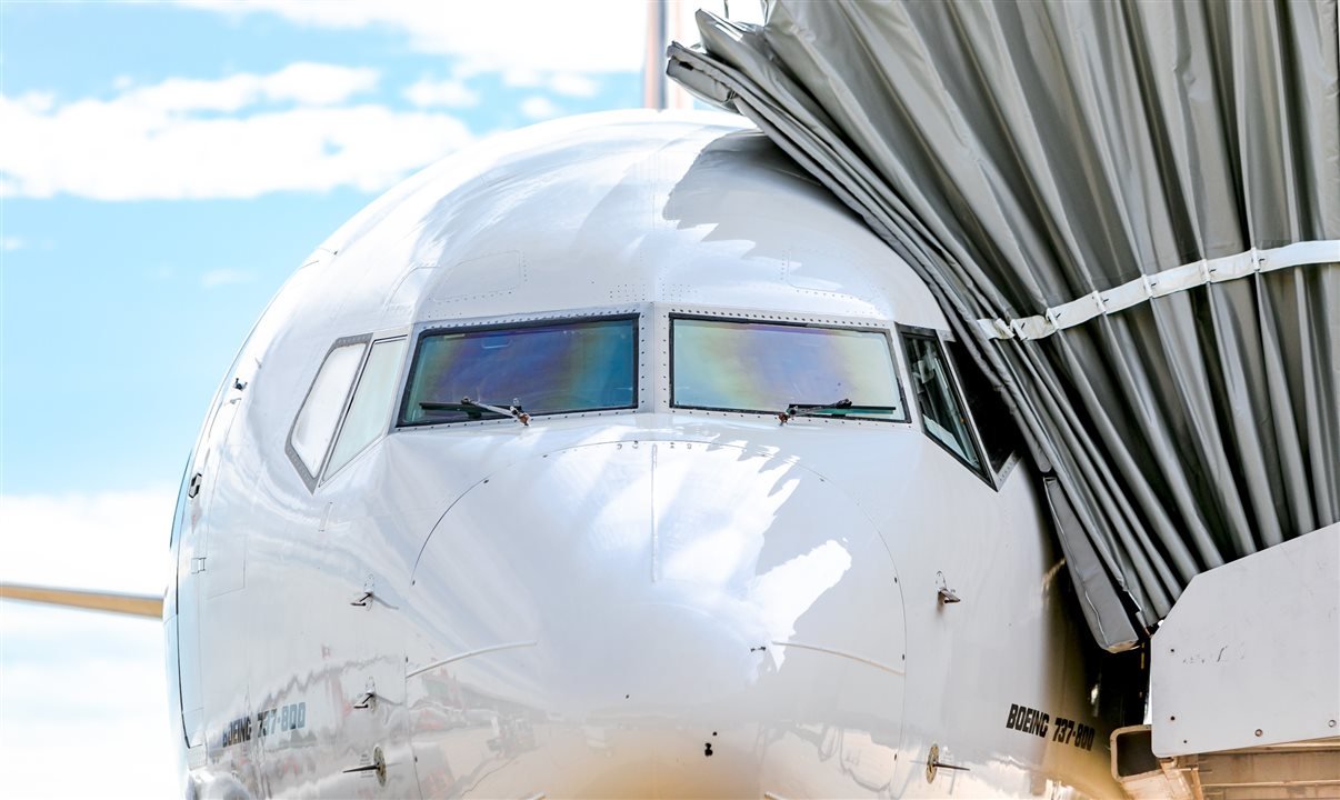 Falhas na cadeia de suprimentos podem gerar custos adicionais de US$ 11 bilhões para companhias aéreas em 2025 - Imagem do artigo original