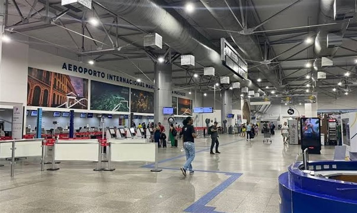 Preço elevado de alimentos e serviços em aeroportos sustenta tarifas de embarque mais baixas, afirma Anac - Imagem do artigo original