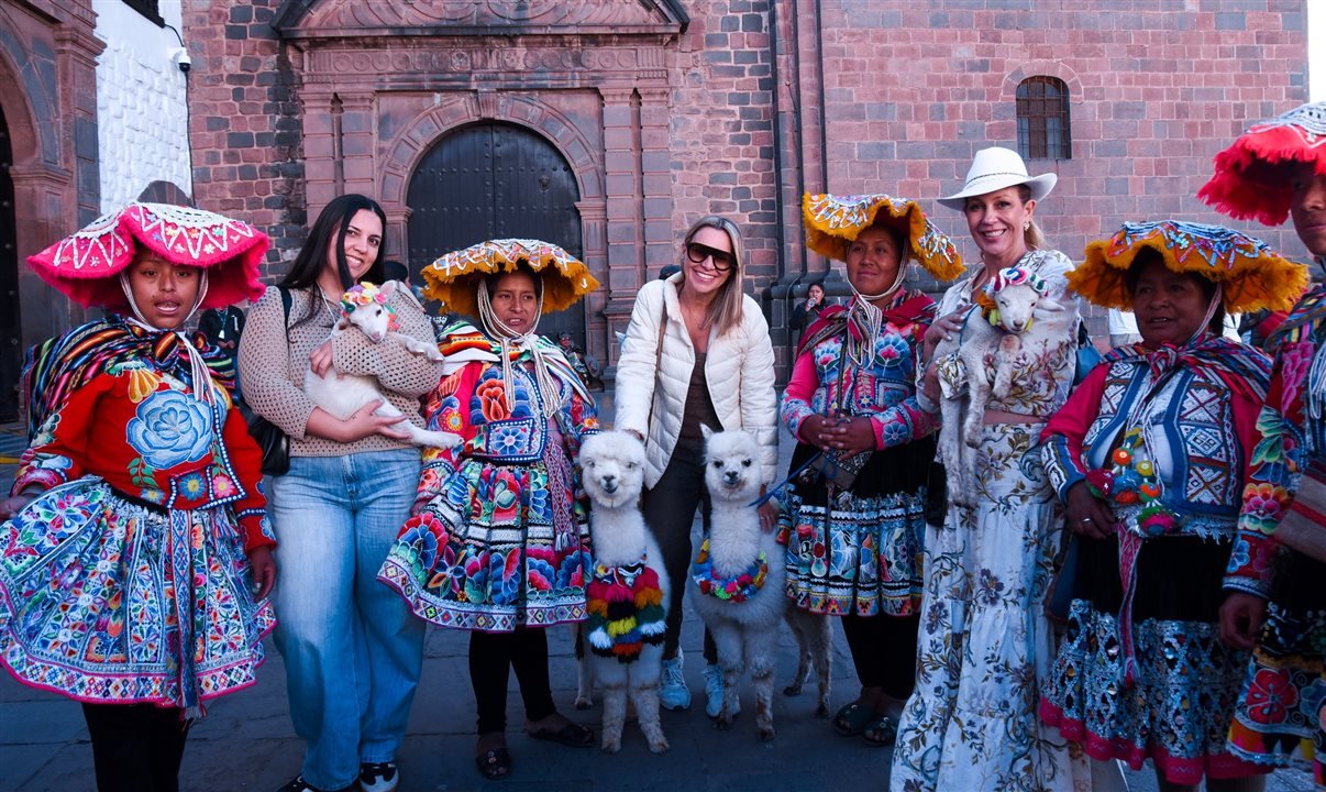Luxperts Experience tem segundo dia de imersão em Cusco com treinamentos, tour cultural e homenagens - Imagem do artigo original